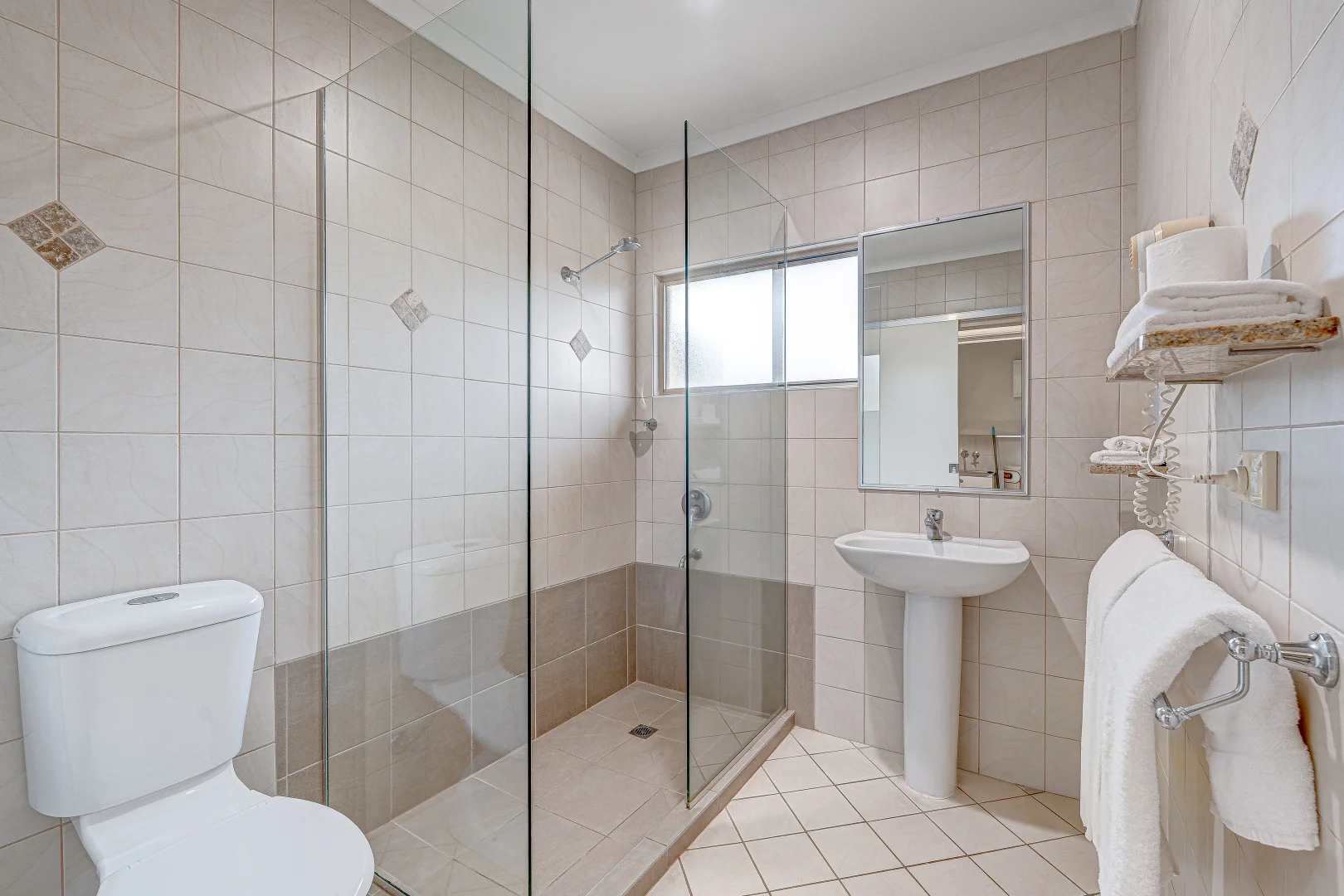 Additional image 16 of Unit 10/58-62 Holland St, Wongaling Beach QLD 4852