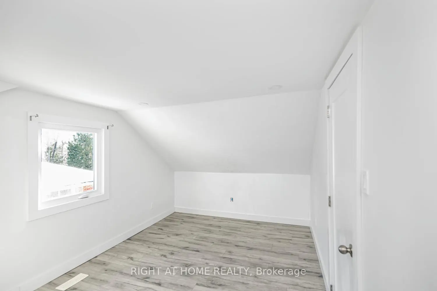 Additional image 13 of 100 Green Mountain Road