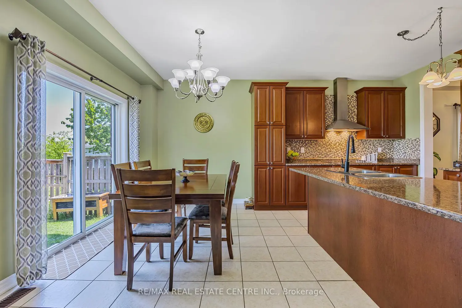 Additional image 9 of 904 O'reilly Crescent