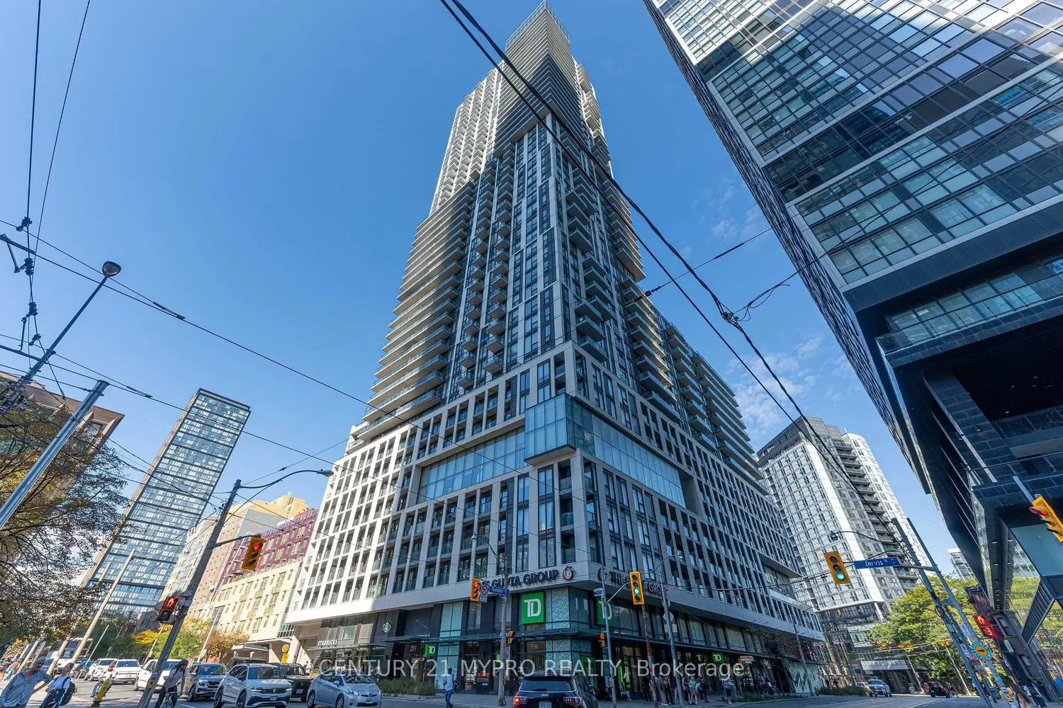 251 Jarvis Street 735