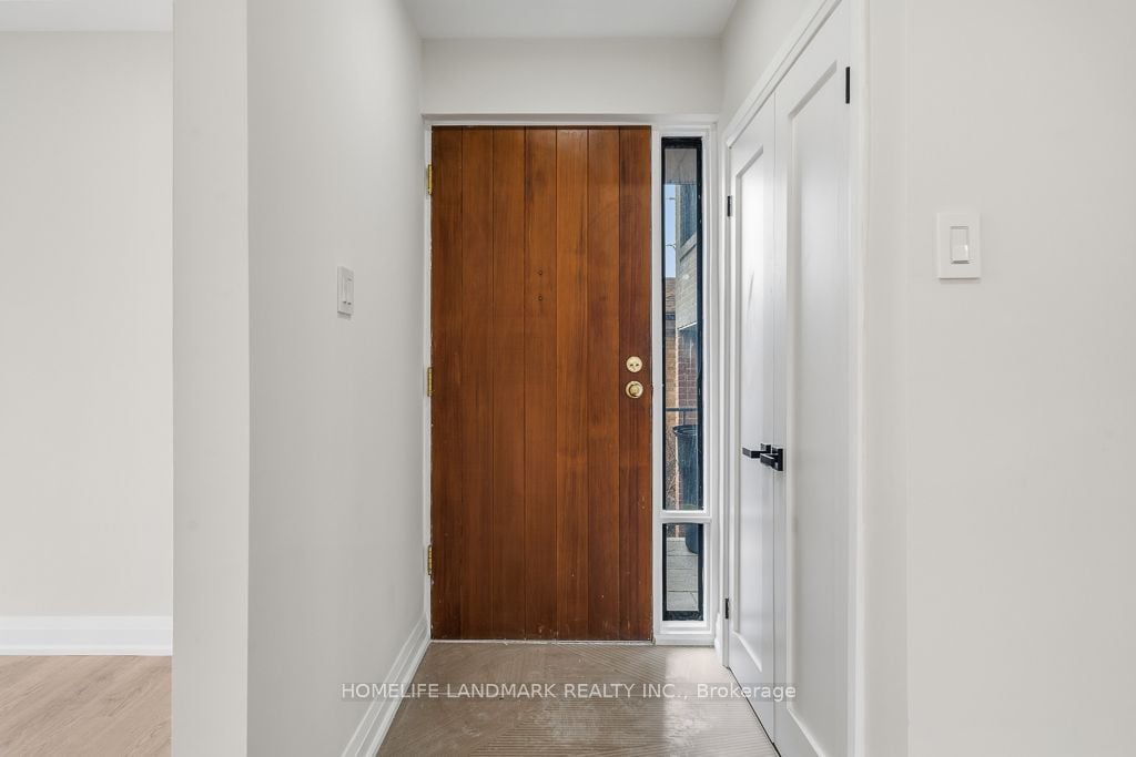 Additional image 2 of Main-135 Waterloo Avenue, Toronto, ON, M3H 3Y7