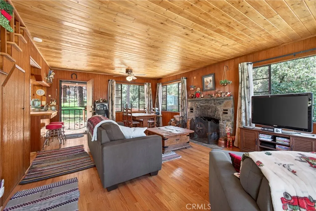 Additional image 7 of 5806 Victorville St, Wrightwood, CA 92397