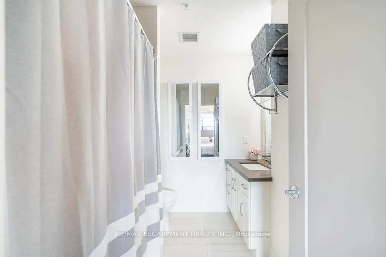 Additional image 11 of 30 Hamilton Street 305