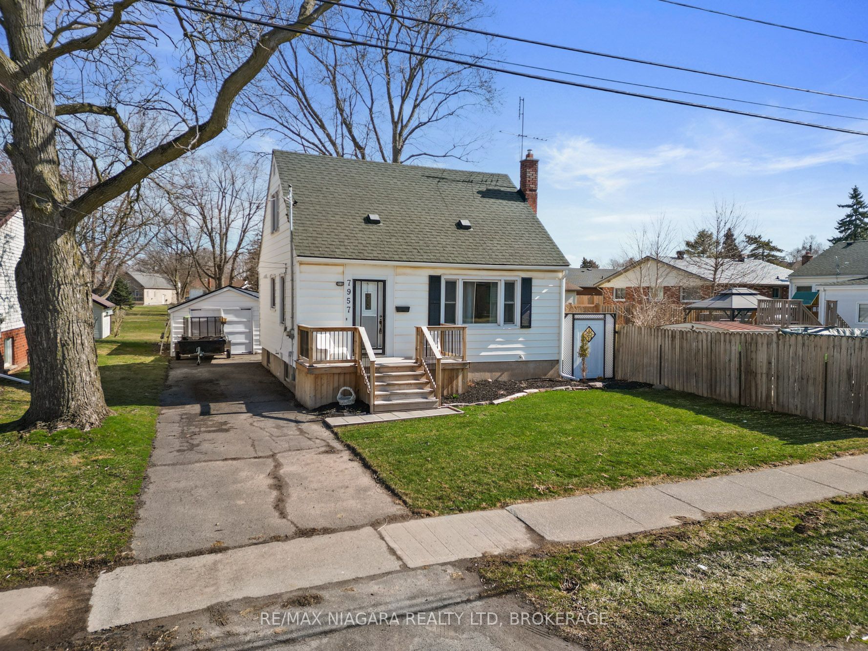 7957 Beaverdams Road, Niagara Falls, ON, L2H 1R7