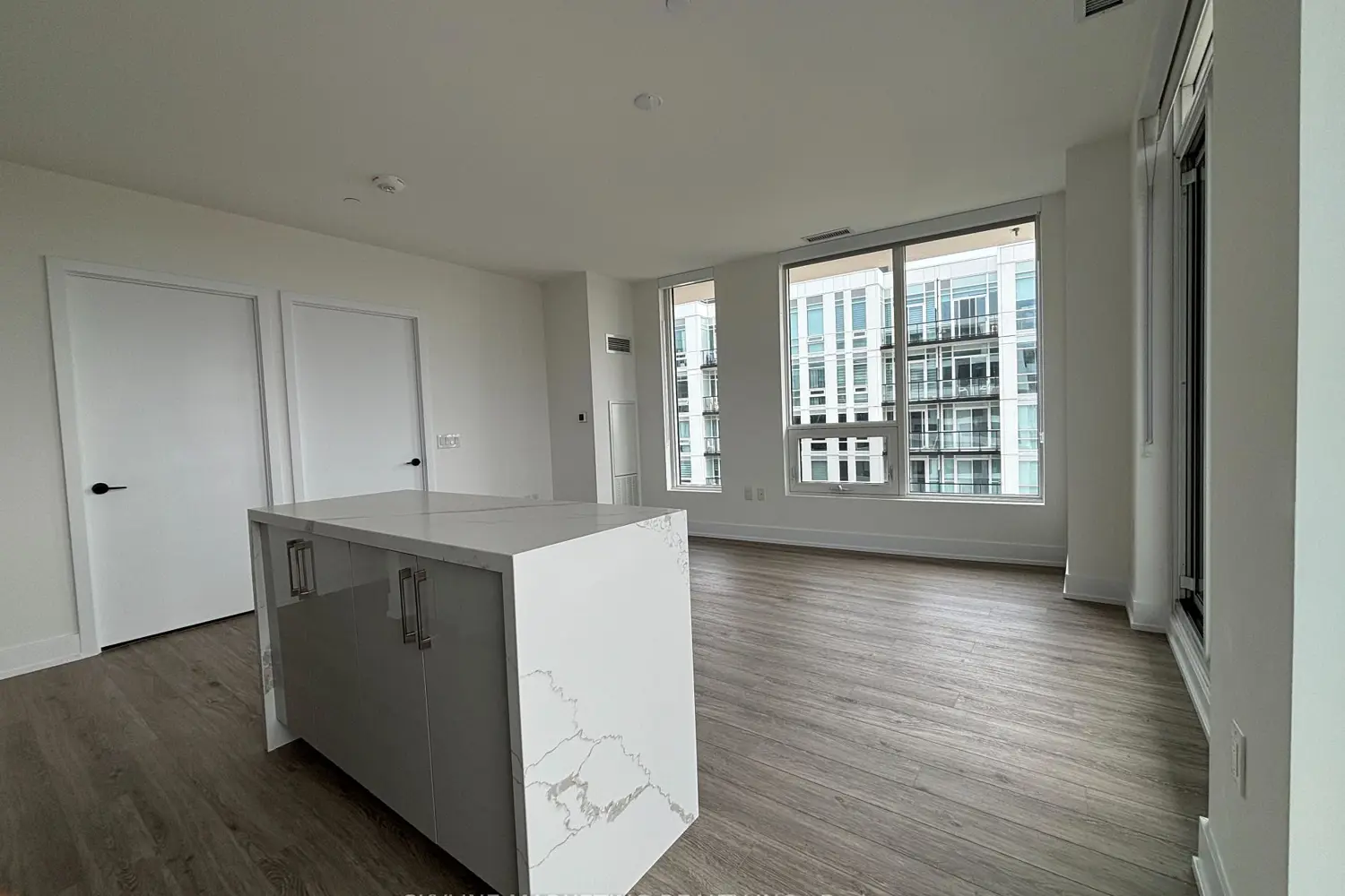 Additional image 4 of 2450 Old Bronte Road 631