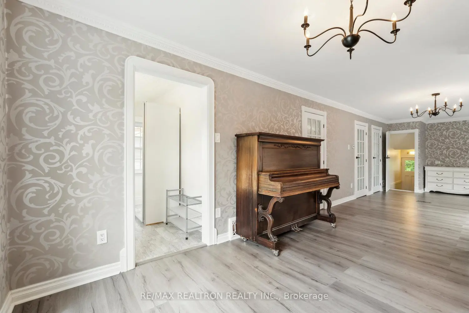 Additional image 3 of 4844 Sixth Avenue