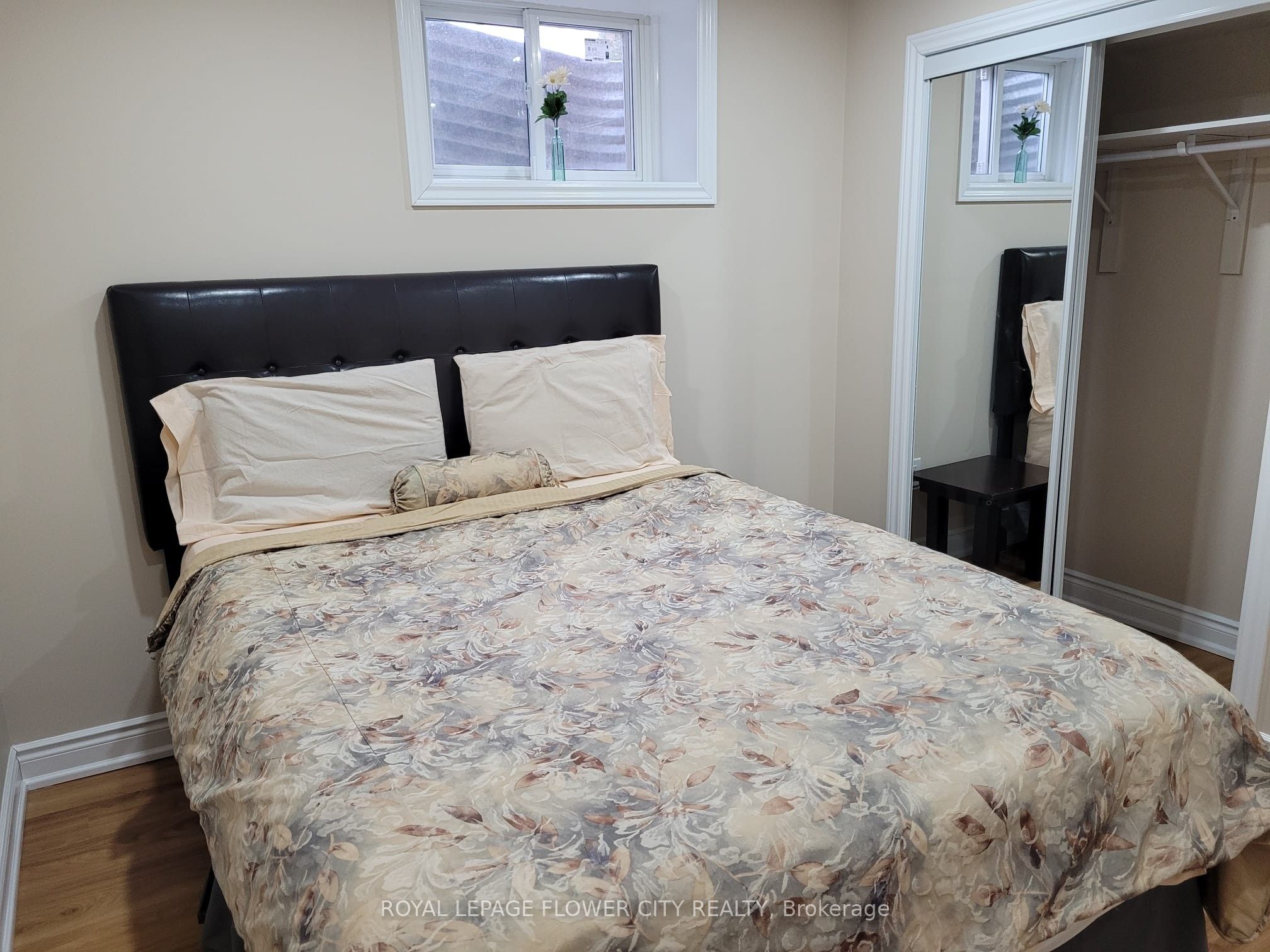 Additional image 5 of Bsmt-2551 Old Carriage Road, Mississauga, ON, L5C 1Y6