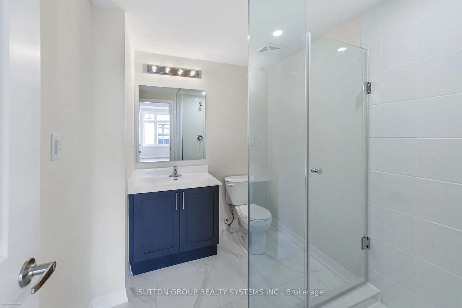 Additional image 8 of 1593 Rose Way 102