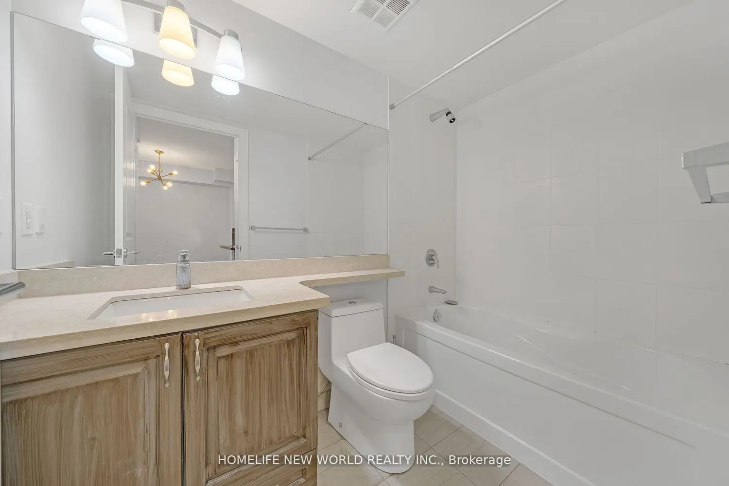 Additional image 10 of 151 Upper Duke Crescent 201