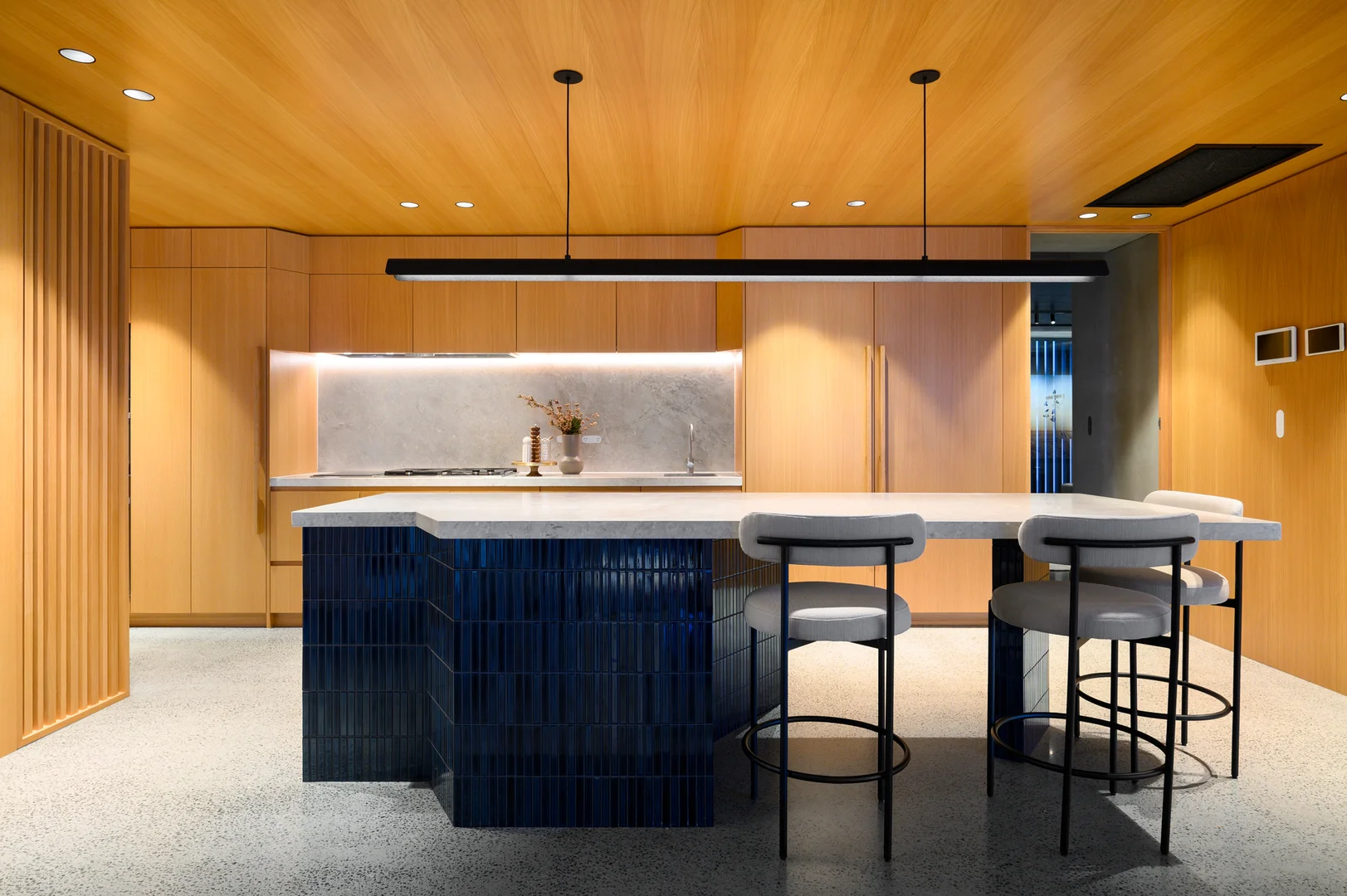 Additional image 12 of 2/2 Paradise Parade, Paradise Point QLD 4216