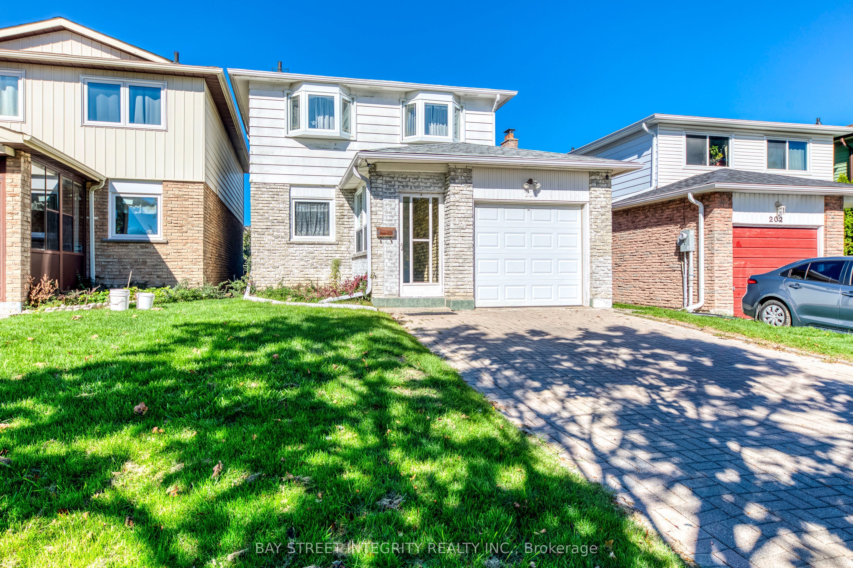 Additional image 2 of 200 Invergordon Avenue, Toronto, ON, M1S 4A1