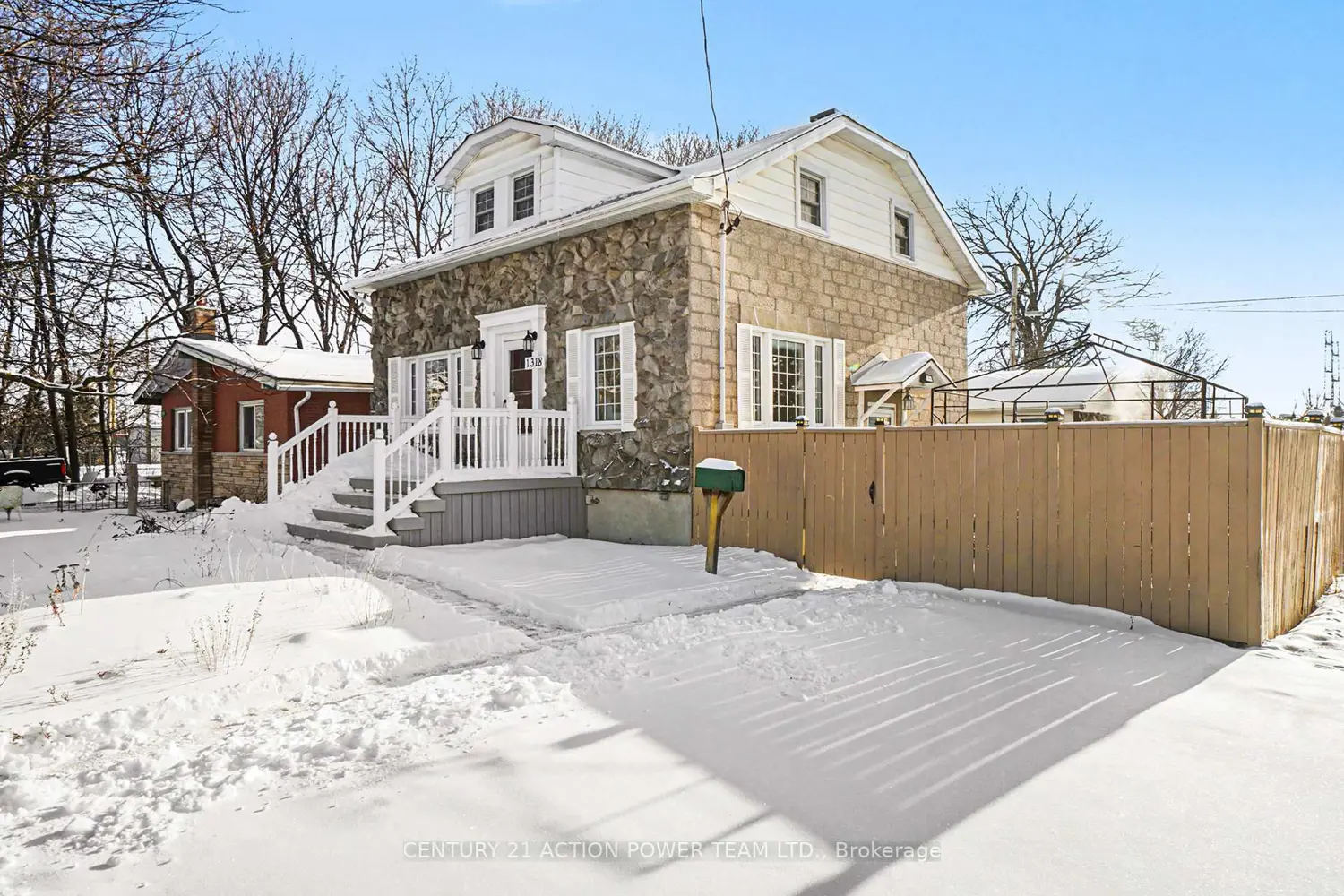 1318 Brookline Avenue photo 3