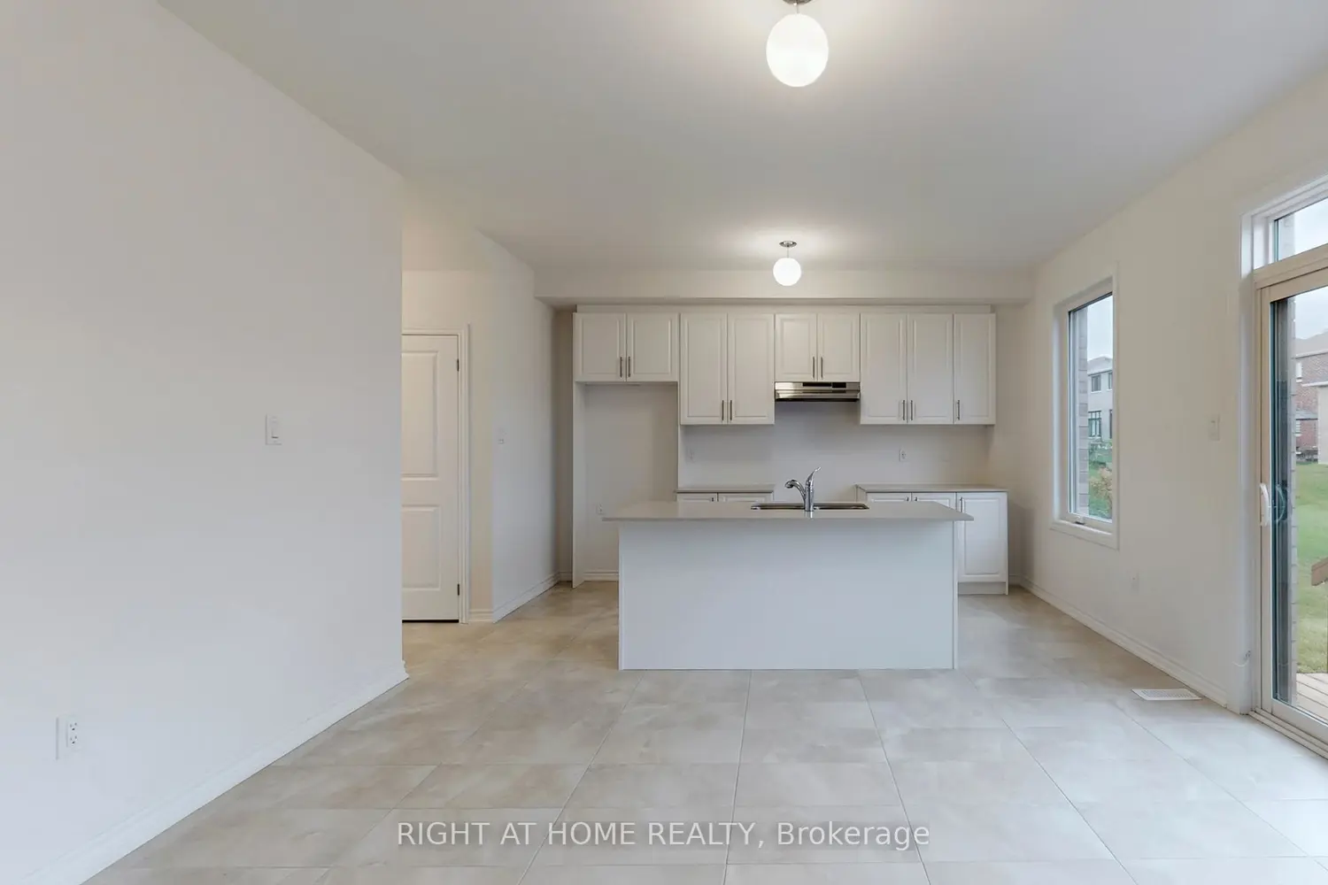 Additional image 2 of 40 Ainslie Hill Crescent