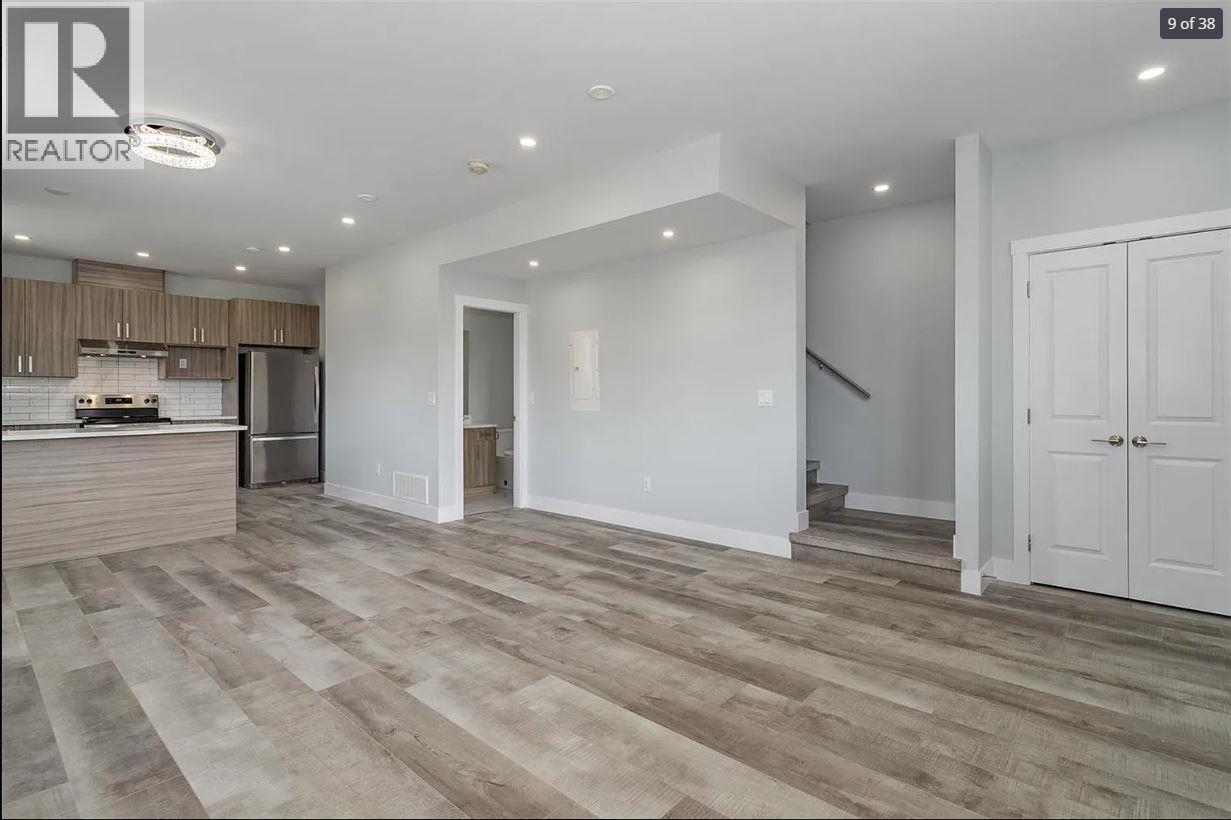 Additional image 2 of 1-1046 Martin Avenue, Kelowna, BC, V1Y6V5