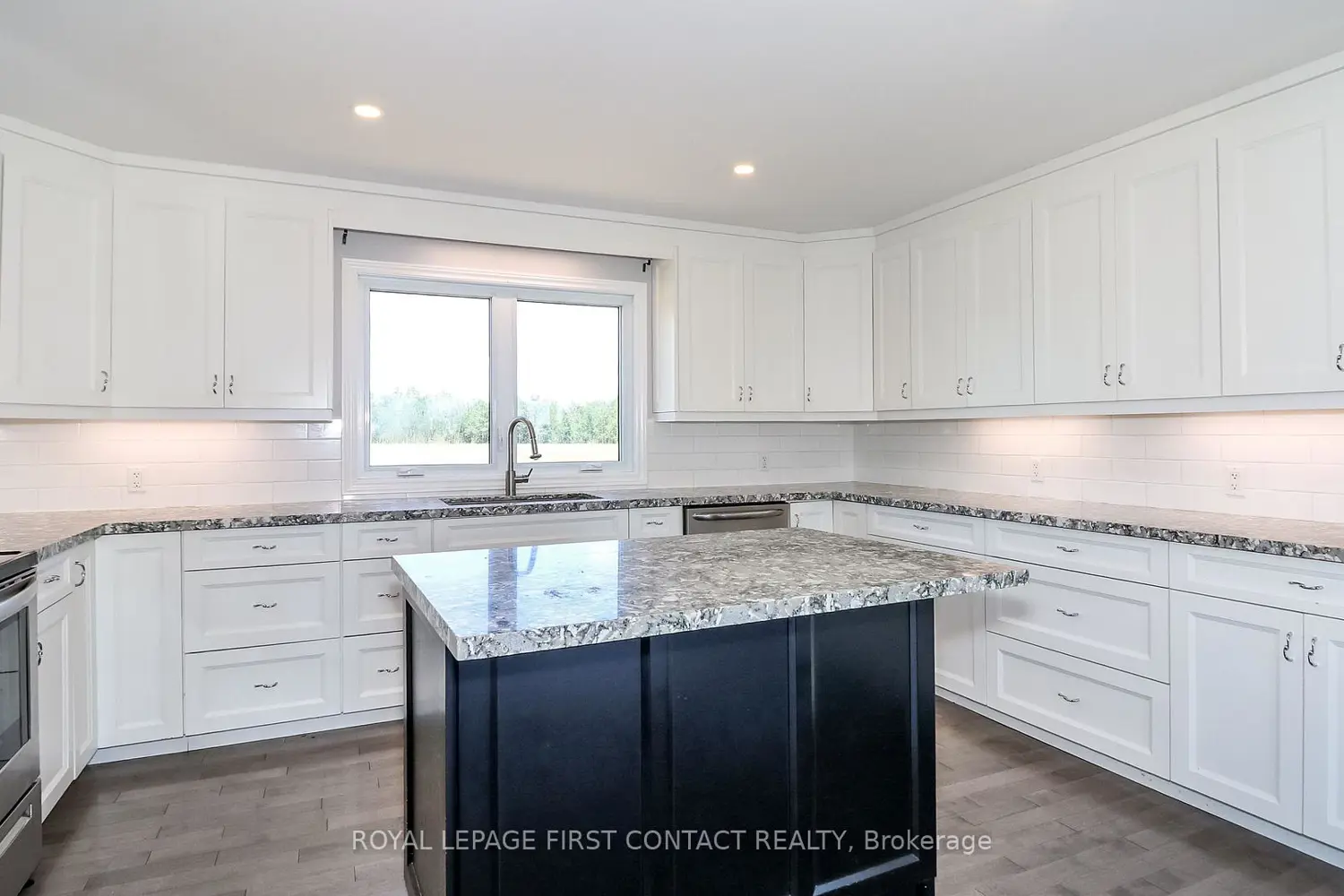 Additional image 12 of 126734 Southgate Rd 12 Road