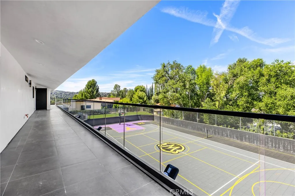 Additional image 123 of 18827 Edleen Drive, Tarzana, CA 91356