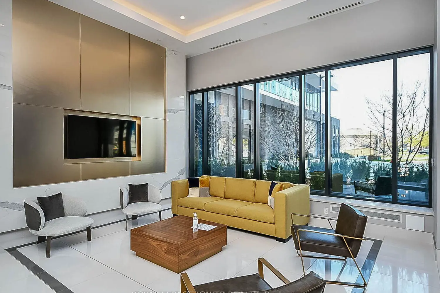 35 Watergarden Drive 2516