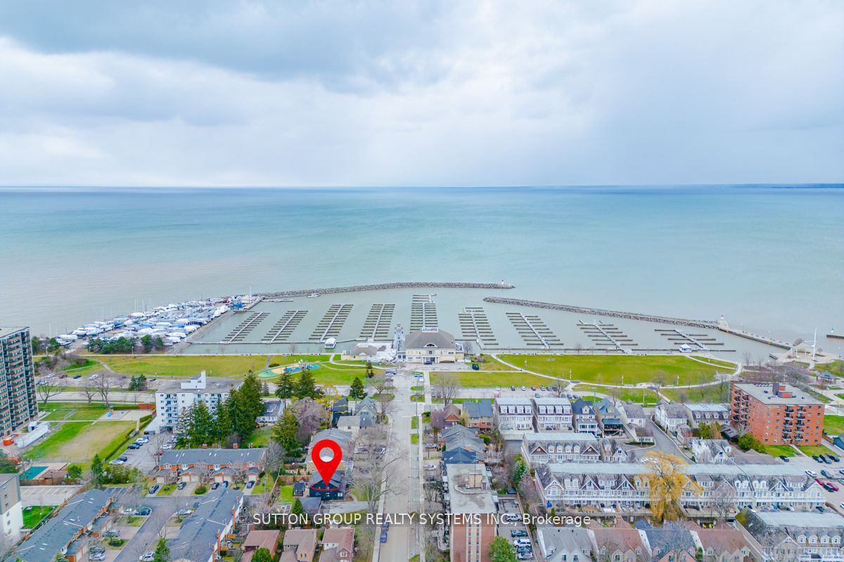 47 Nelson Street, Oakville, ON, L6L 3H5