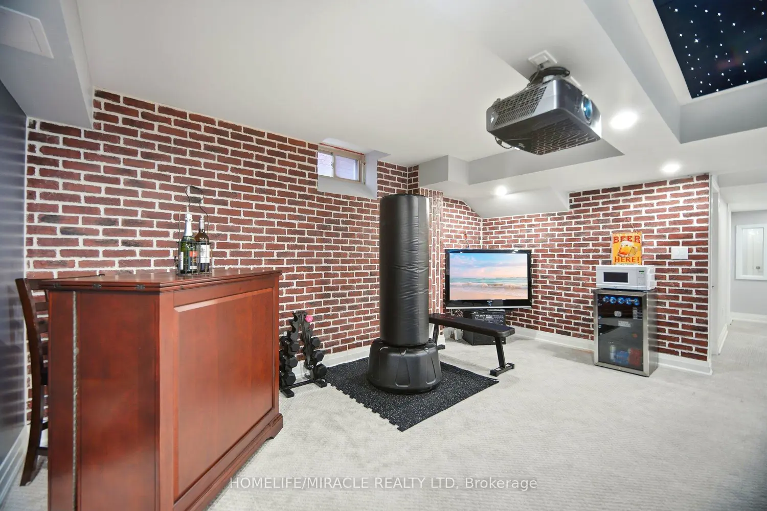 Additional image 17 of 162 Coastline Drive