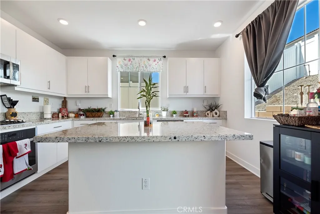 Additional image 10 of 364 Castaic Way, Rialto, CA 92377