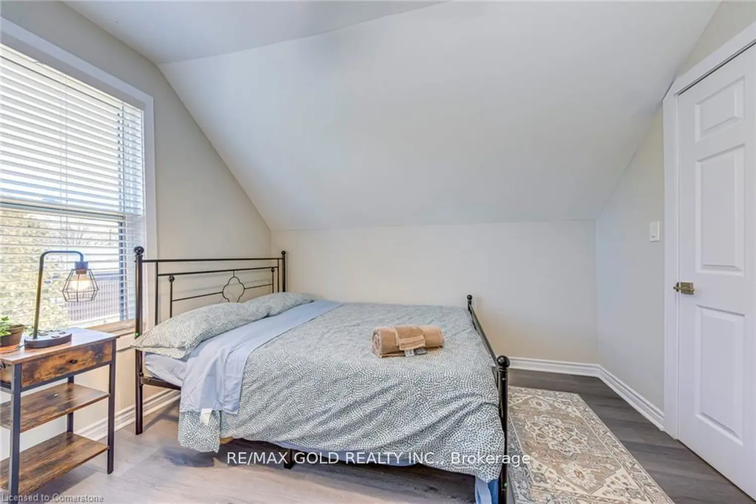 Additional image 16 of 3590 Lakeshore Road