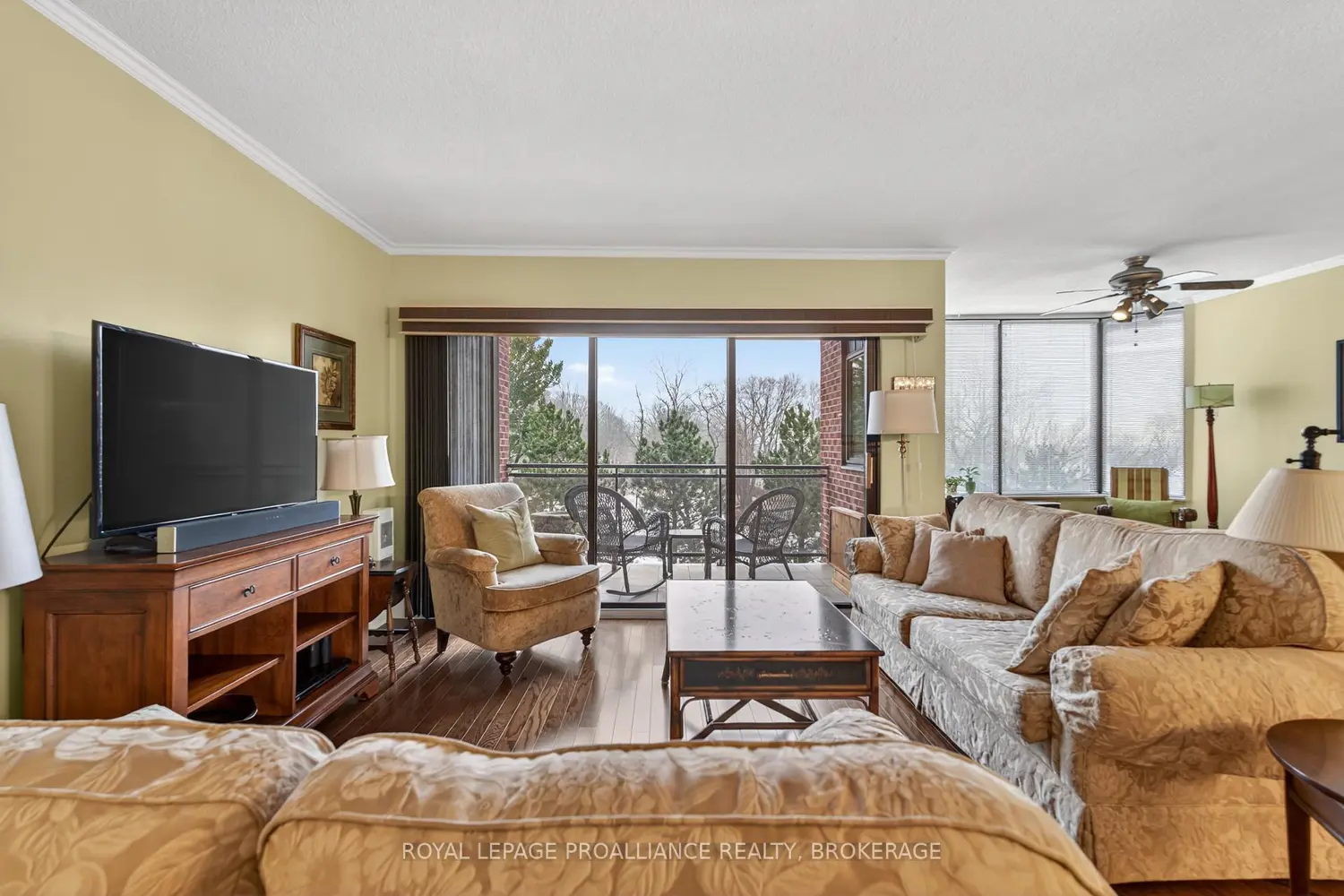 Additional image 2 of 1000 King Street 305