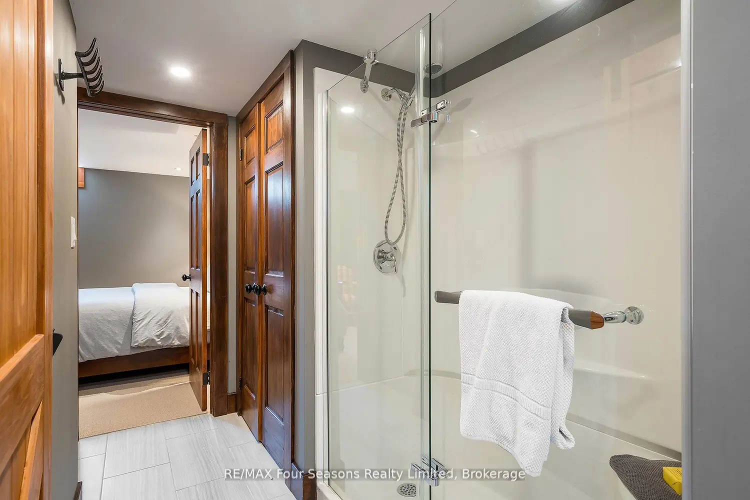 Additional image 19 of 106 Venture Boulevard