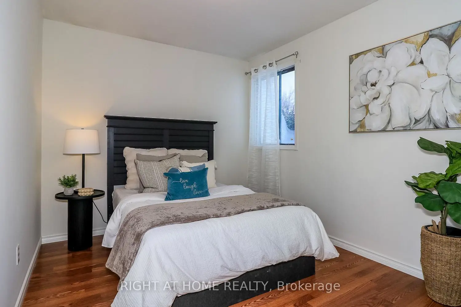 Additional image 4 of 1059 Glen Mhor Crescent