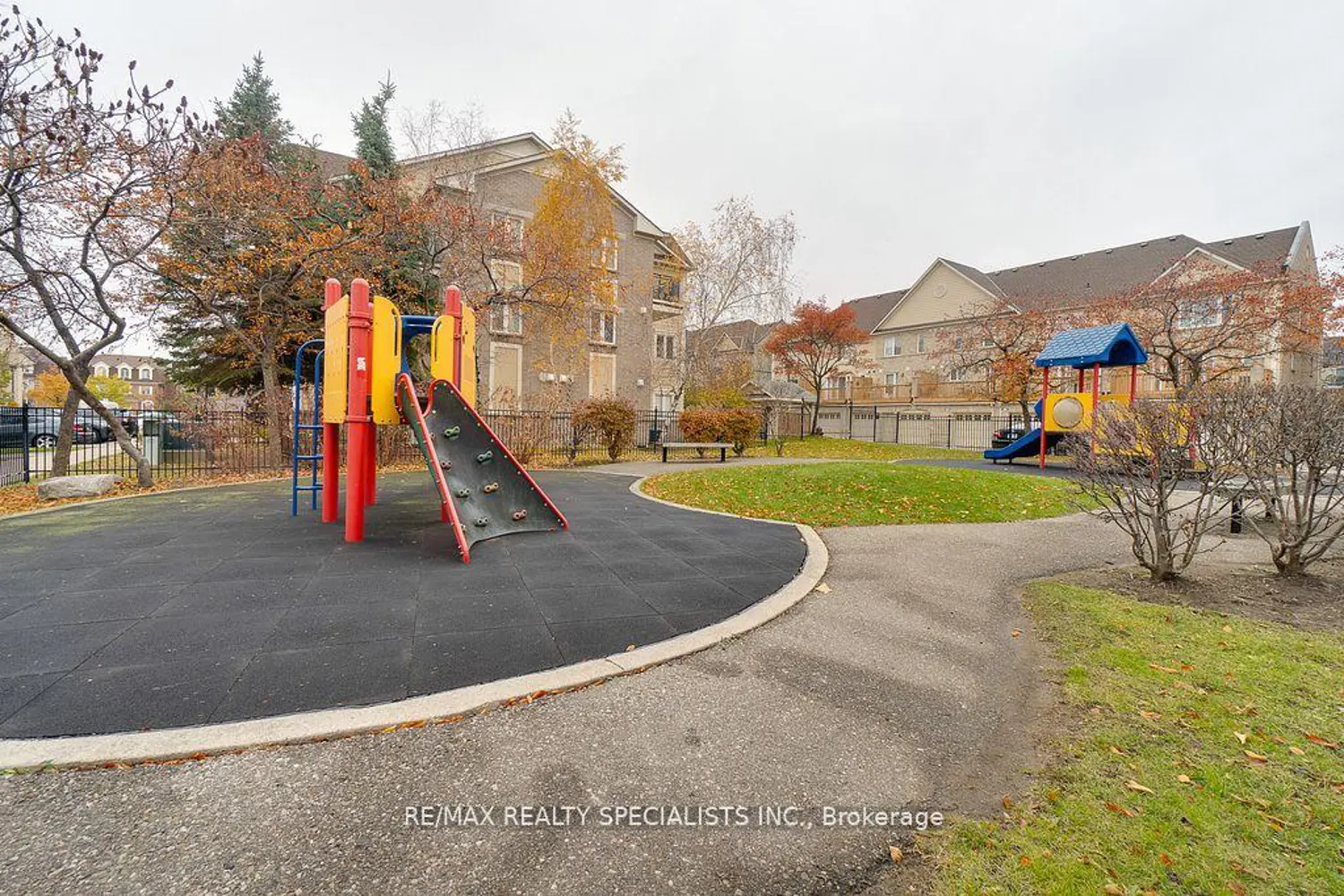 Additional image 20 of 4985 Southampton Drive 44