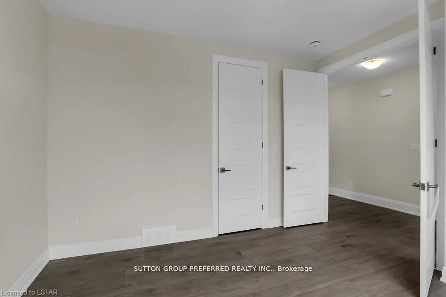 252 Leitch Street photo 2