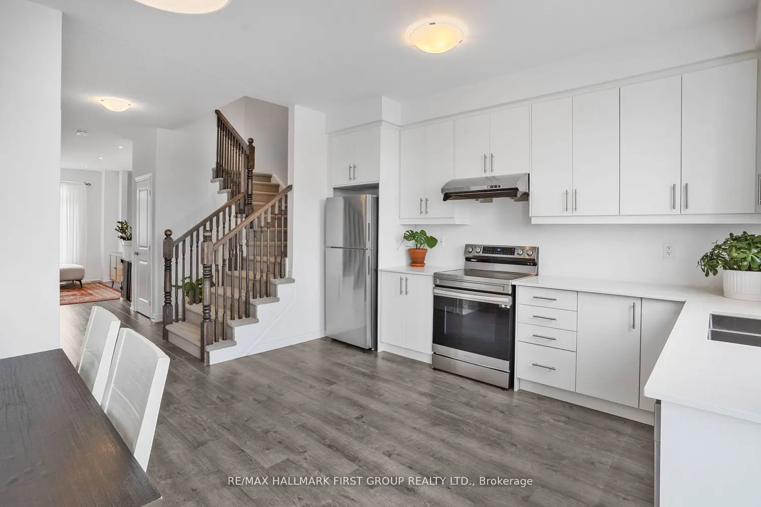 Additional image 9 of 120 Court Drive 28