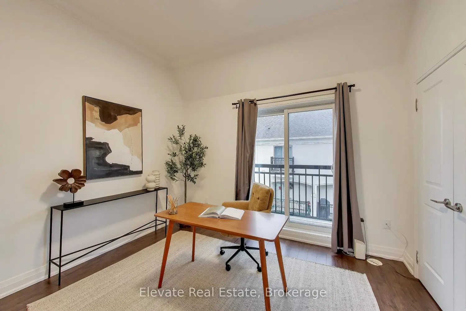 Additional image 14 of 3083 Cawthra Road 24