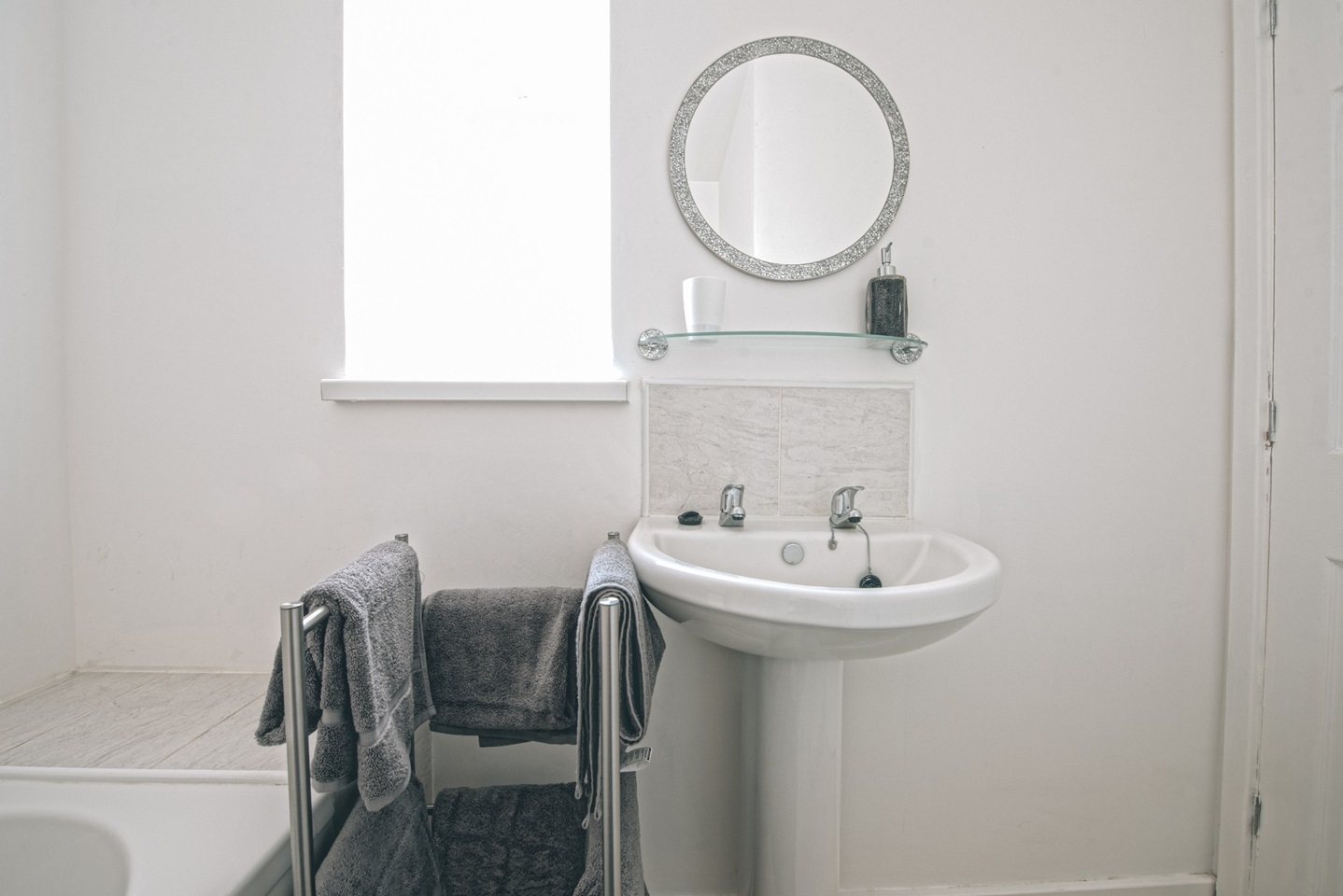 Additional image 3 of 2 Bed Semi-Detached House, Sutton Approach, LS14, N1 7GU