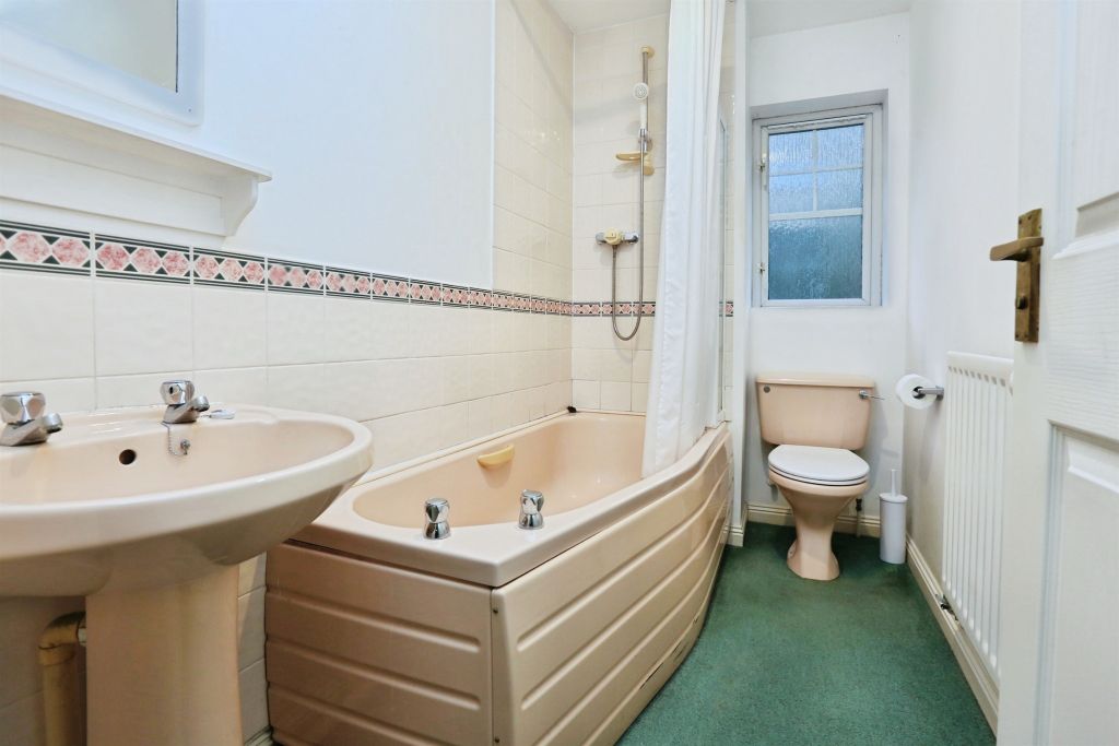 Additional image 13 of 2 bed end terrace house for saleTerrier Close, Hedge End, Southampton SO30