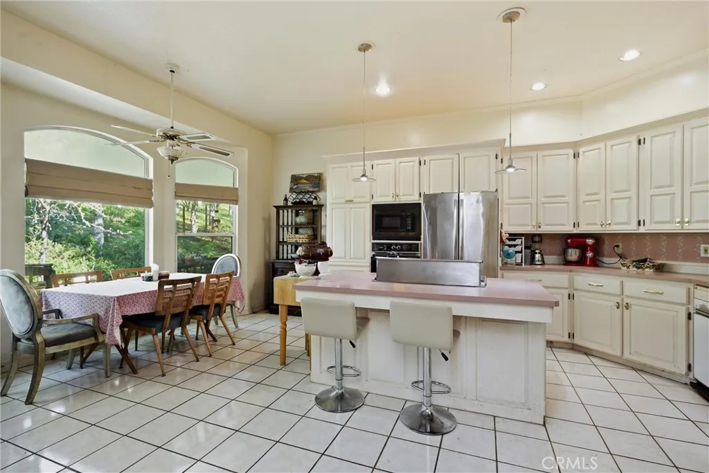 Additional image 9 of 19552 Powder Horn Rd, Hidden Valley Lake, CA 95467