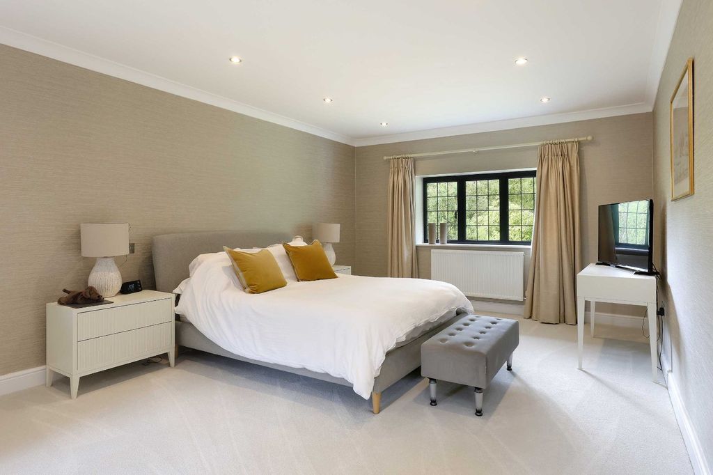 Additional image 14 of 5 bed detached house for saleLedborough Wood, Beaconsfield, Buckinghamshire HP9