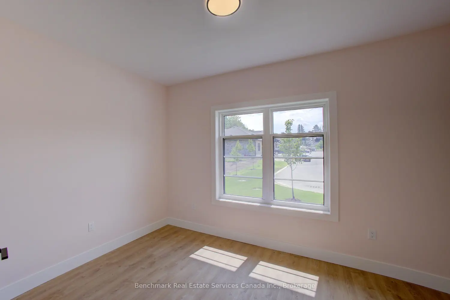 Additional image 2 of 1182 Queen Street 56