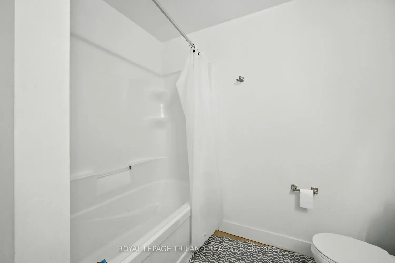 Additional image 15 of 1870 Aldersbrook Gate 28