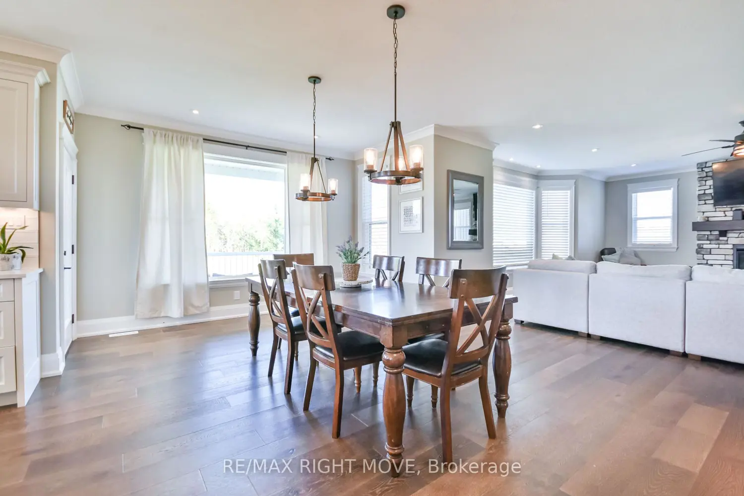 Additional image 7 of 2448 Stockdale Road