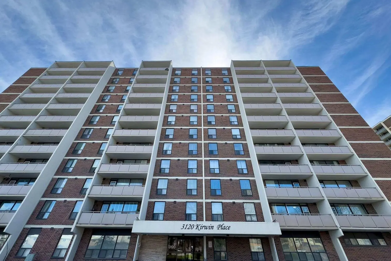 3120 Kirwin Avenue 908