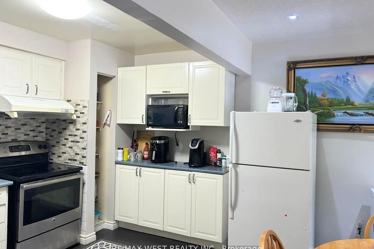 Additional image 9 of 260 John Garland Boulevard 234
