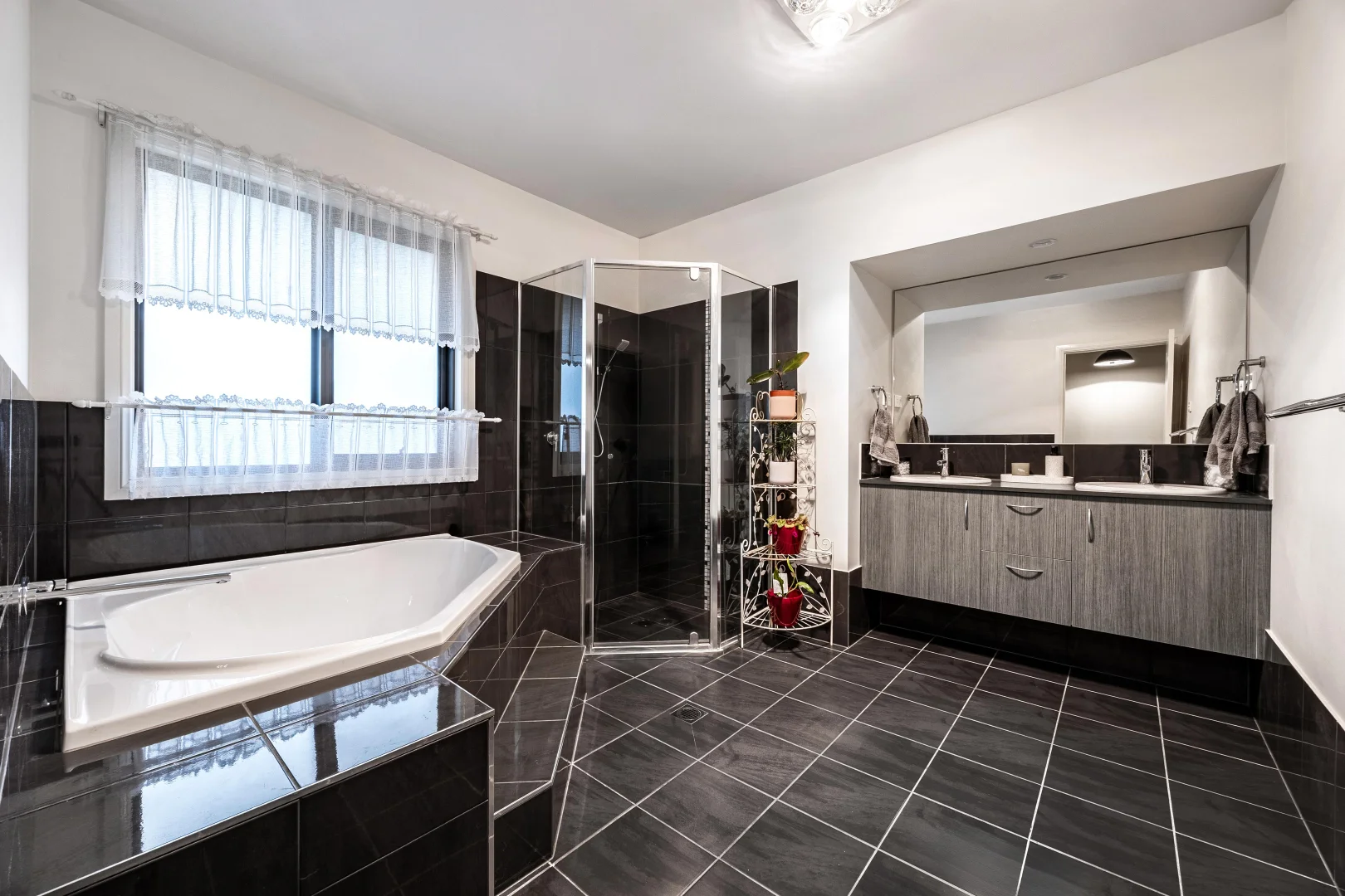 Additional image 10 of 17 Halmstad Boulevard, Luddenham NSW 2745