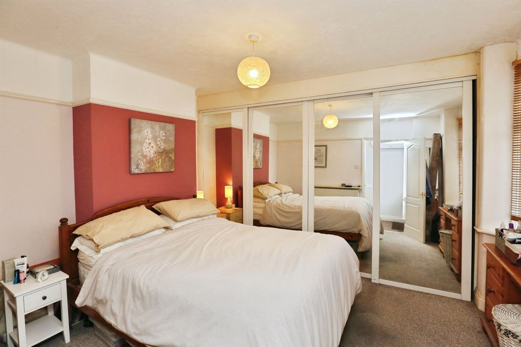 Additional image 9 of 3 bed detached bungalow for saleLower Northam Road, Hedge End, Southampton SO30