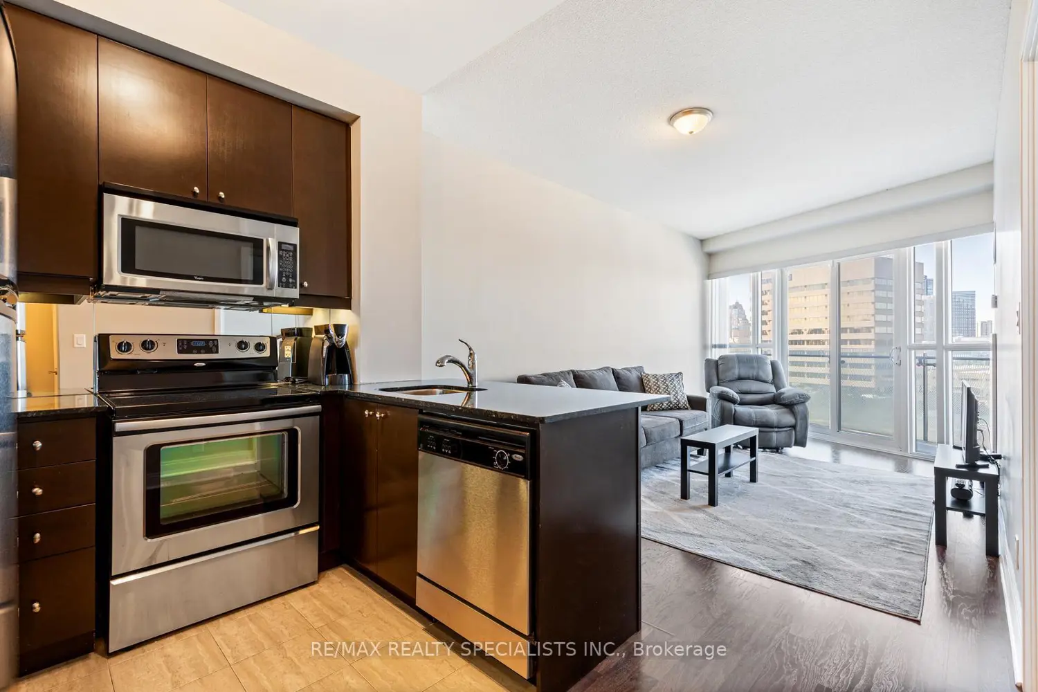 Additional image 4 of 50 Absolute Avenue 909