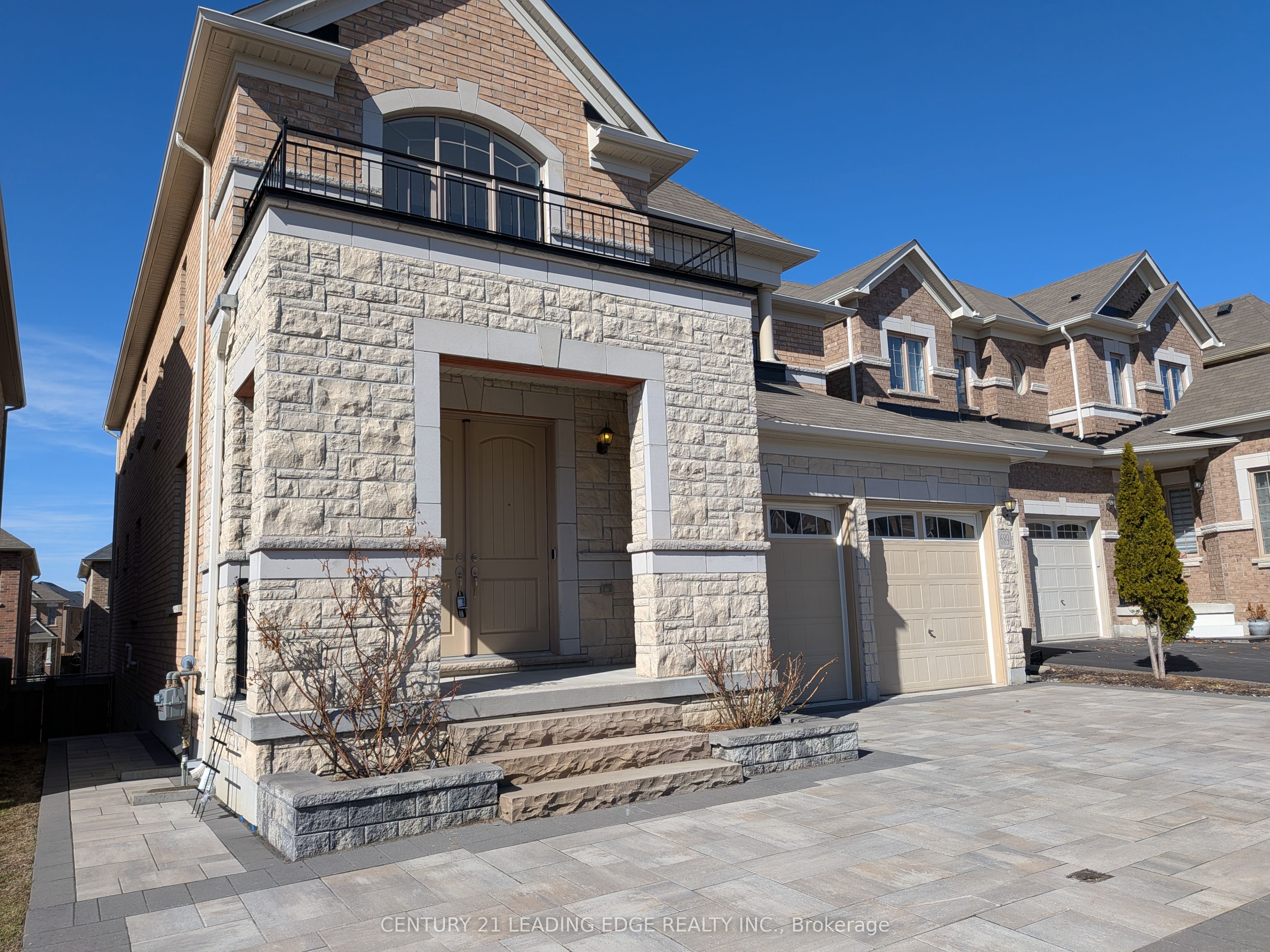 Additional image 2 of 689 Somerville Drive, Newmarket, ON, L3X 0J9