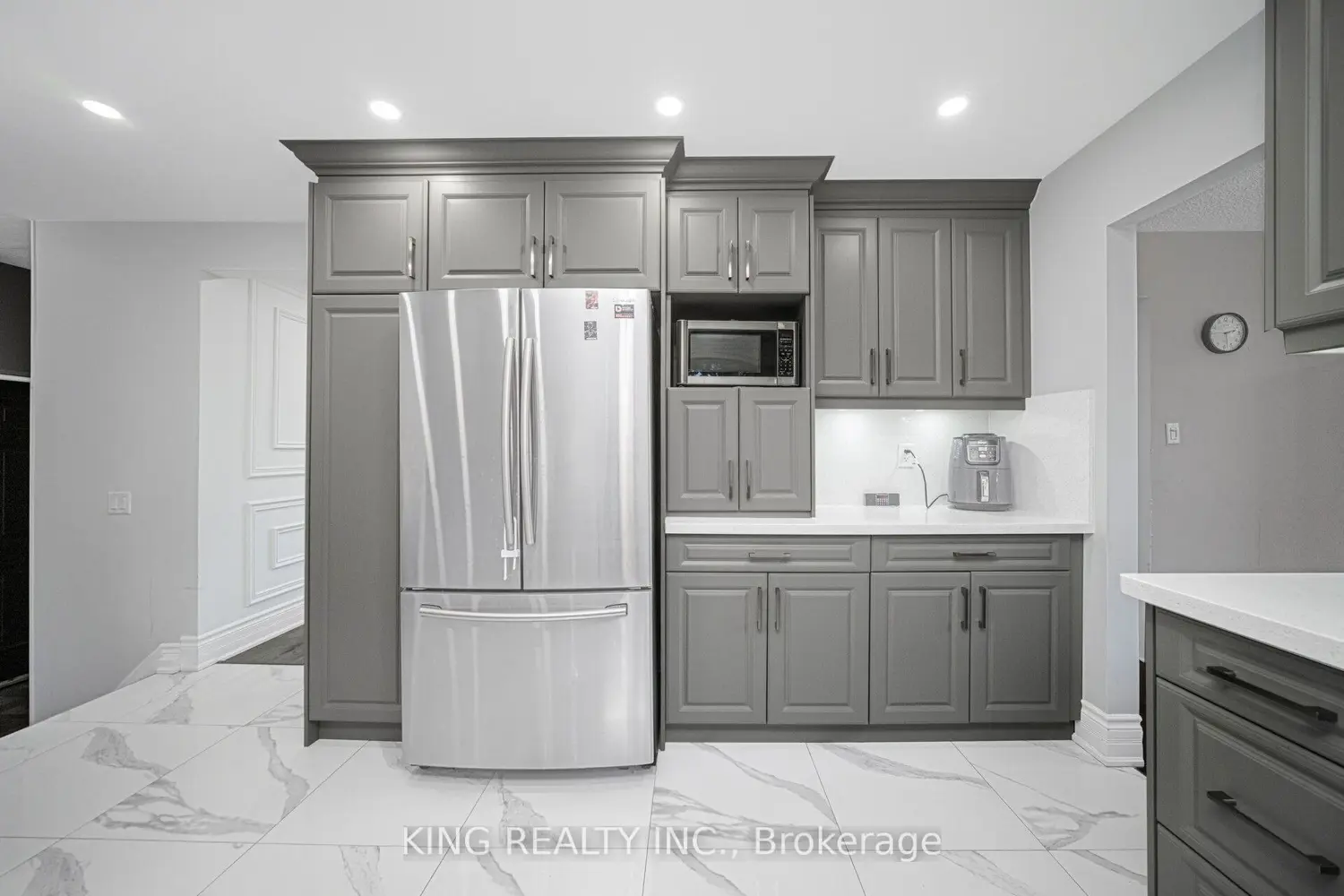 Additional image 5 of 5326 Ninth Line