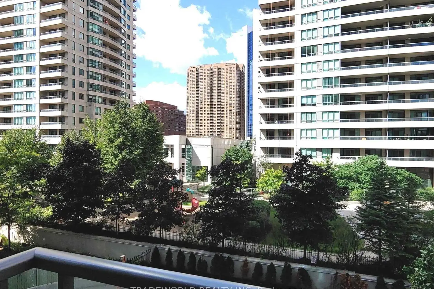 Additional image 10 of 35 Hollywood Avenue 316