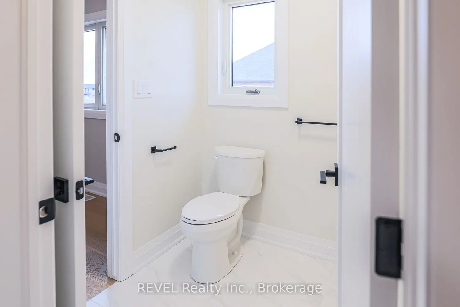 Additional image 12 of 111 Acacia Road