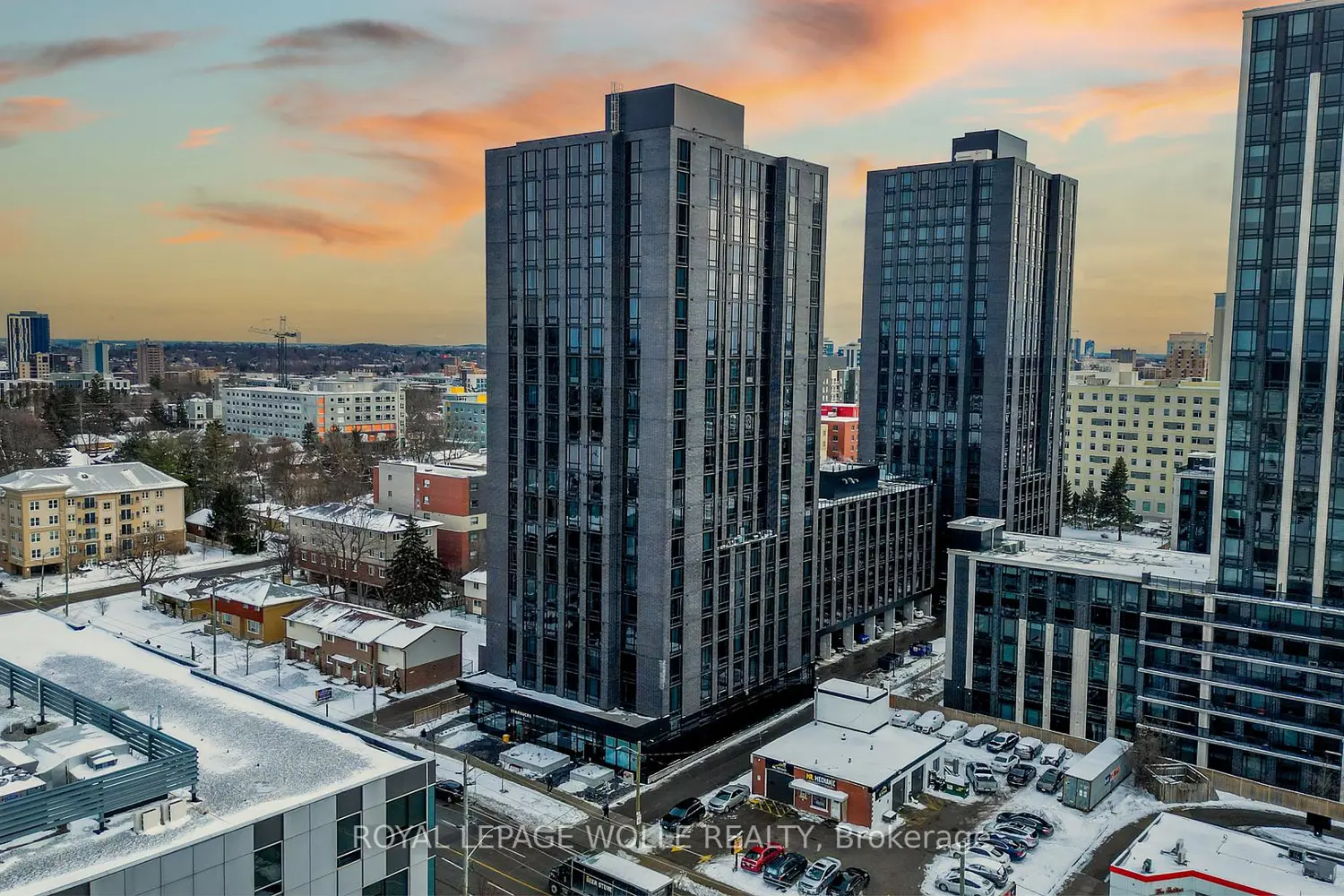 Additional image 17 of 145 Columbia Street 1210