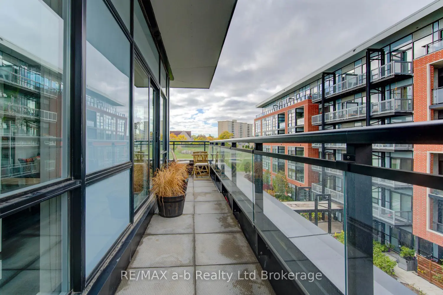 Additional image 9 of 155 St Leger Street 415